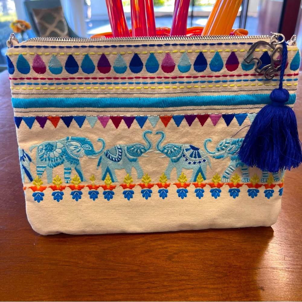 Chico’s Purse Clutch Cross Over Wallet Wristlet Embroidered Elephants Charm - Picture 3 of 11